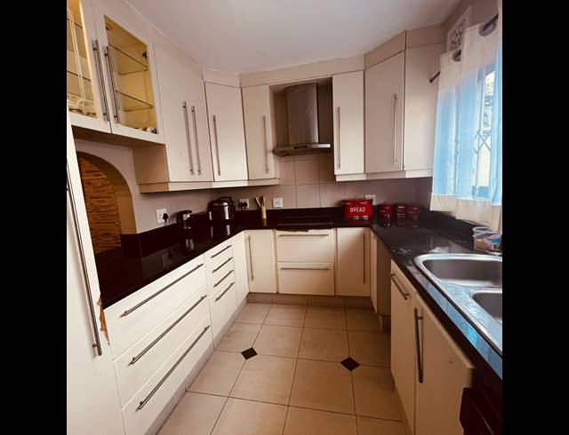 3 BEDROOM DUPLEX TO LET IN MUSGRAVE